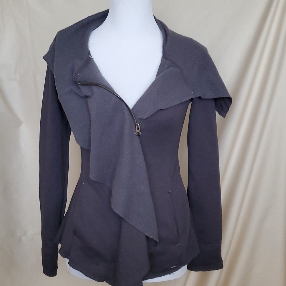Guess Ruffle Jacket SZ SM - Picture 1 of 11